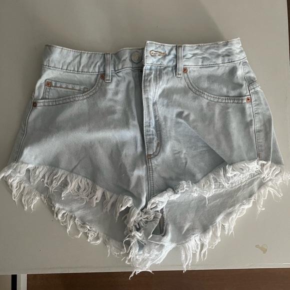 Barley used light blue shorts. Perfect for summer. - Picture 1 of 3